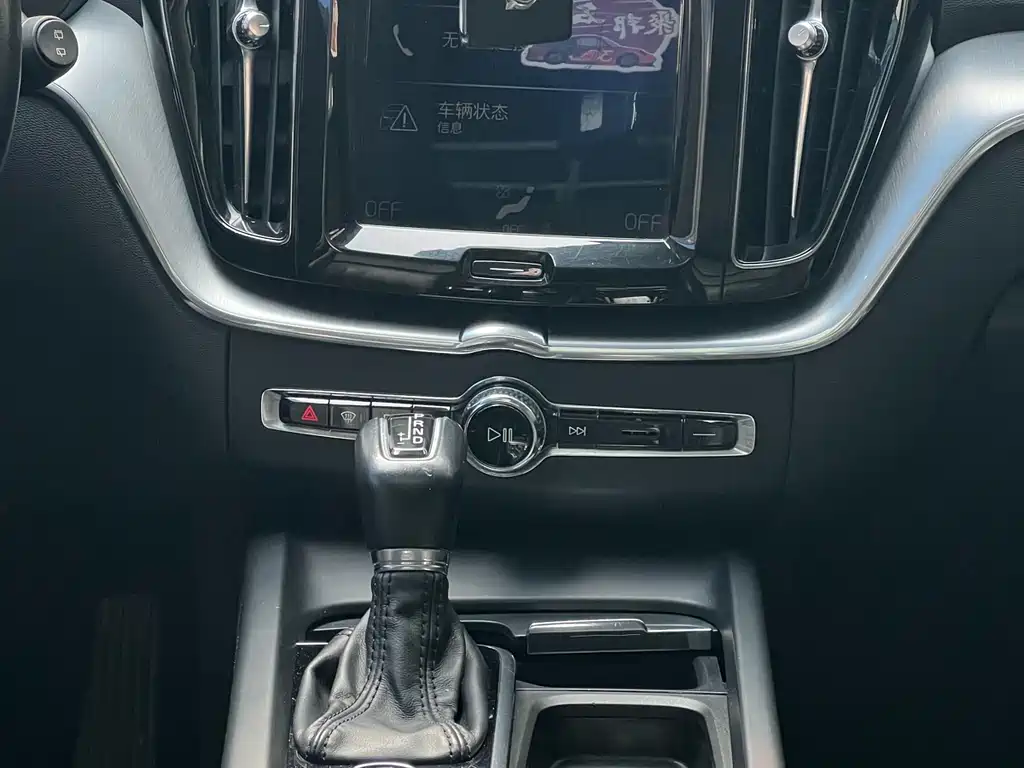 Volvo XC60 2019 T5 Four-wheel Drive Smart Edition National VI купить на сайте DeffCars