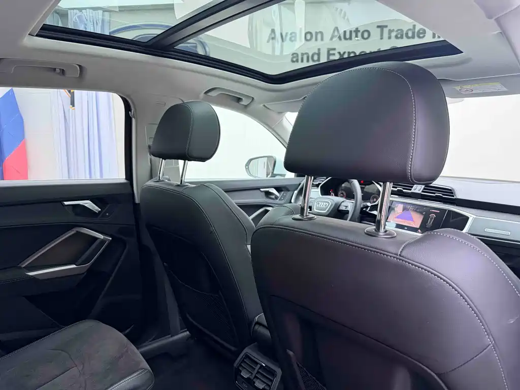 Audi Q3 2022 35 TFSI Fashionable and Dynamic купить на сайте DeffCars