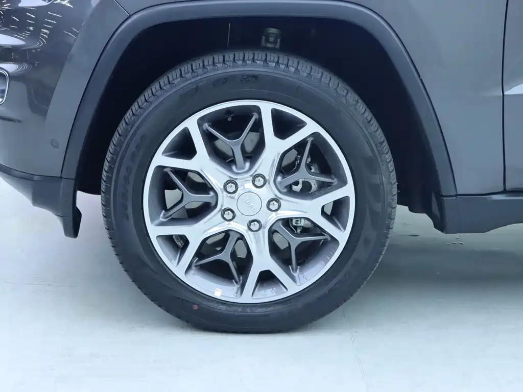 Grand Cherokee imported 2020 3.0L Elite Navigation Edition купить на сайте DeffCars