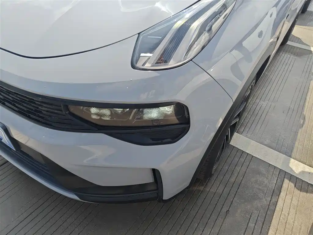 Lynk & Co 01 2023 1.5TD EM-F PM купить на сайте DeffCars