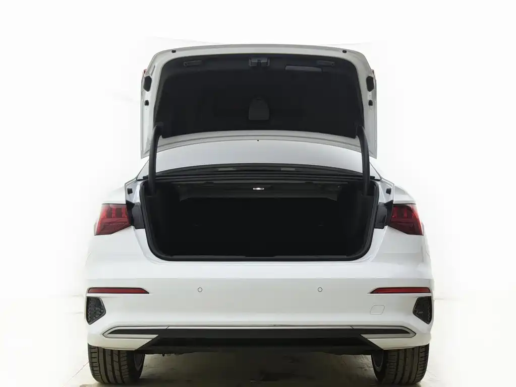 Audi A3 2021 A3L Limousine 35 TFSI Fashionable and Elegant купить на сайте DeffCars