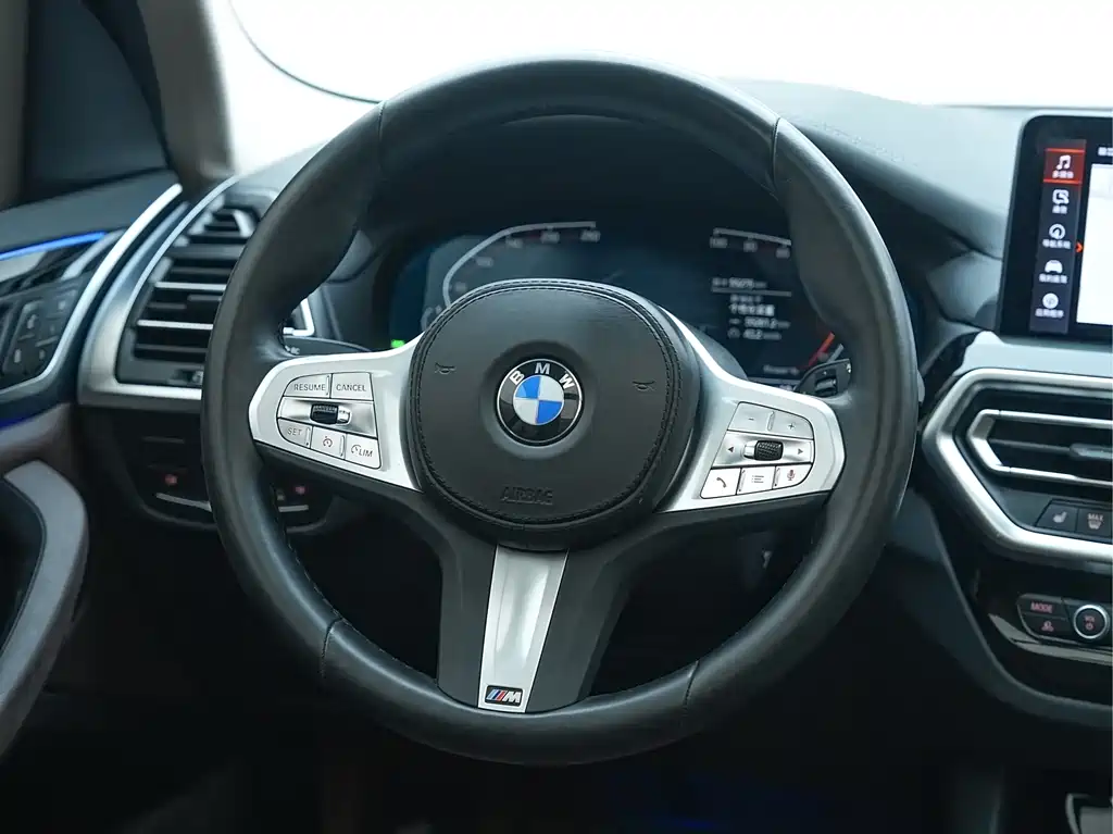 BMW X3 2022 facelift xDrive25i M sports package купить на сайте DeffCars