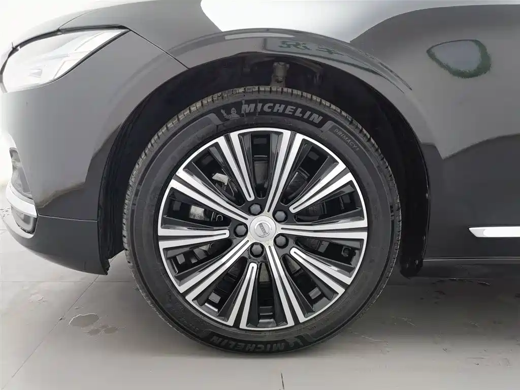 Volvo S90 2021 B5 Zhiyuan Luxury Edition купить на сайте DeffCars