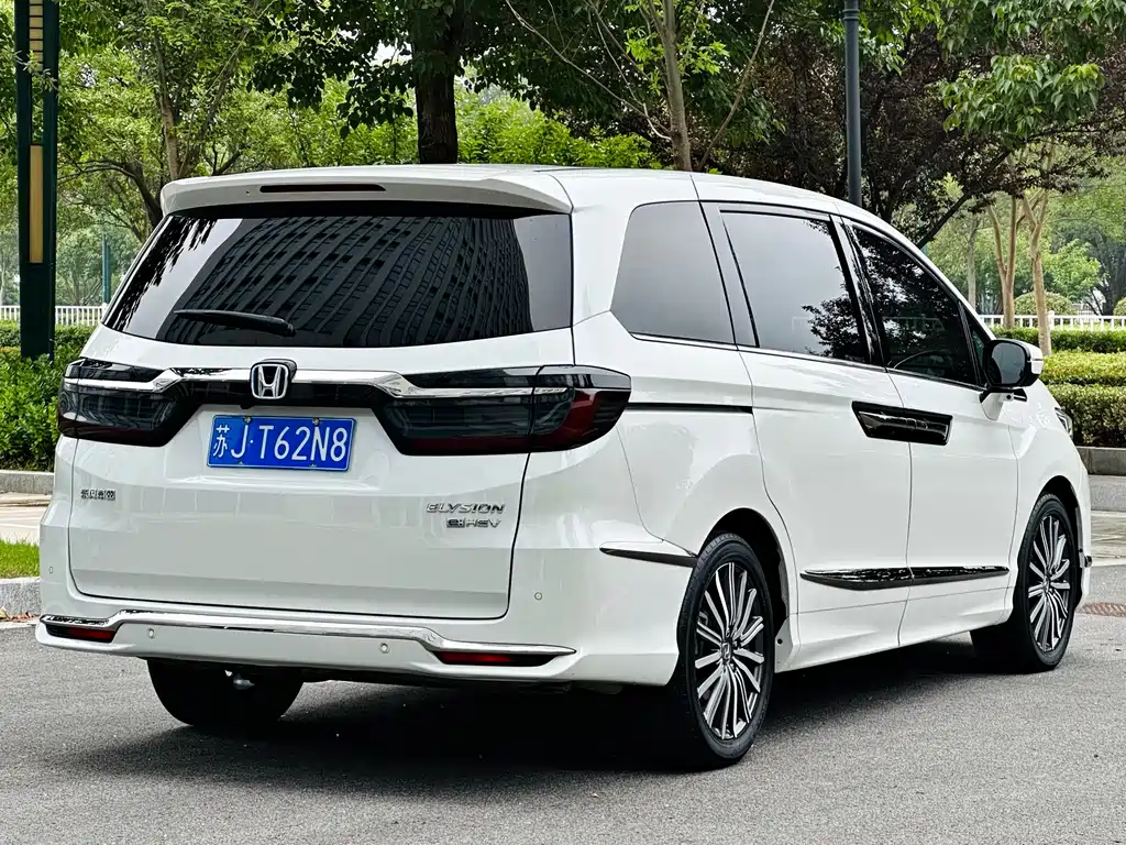 Alison 2022 2.0L e:HEV Extreme Edition купить на сайте DeffCars