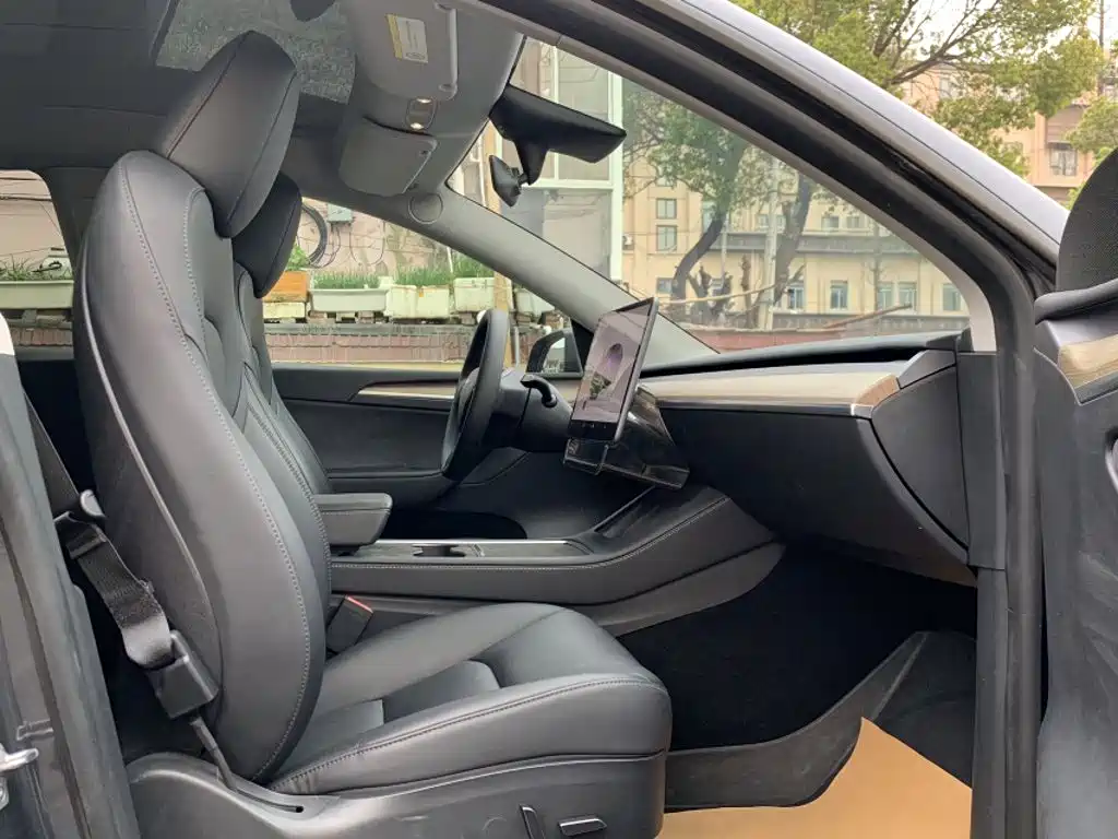 Model Y 2022 modified rear-wheel drive version купить на сайте DeffCars