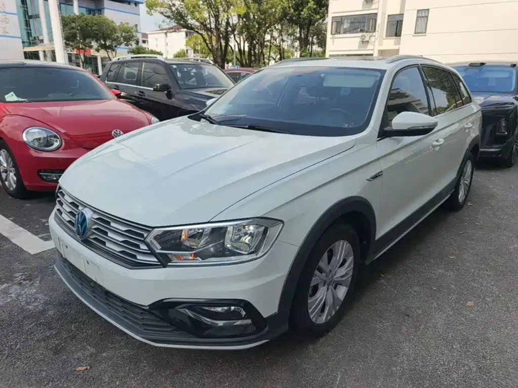 C-TREK Weiling 2017 1.6L automatic comfort model купить на сайте DeffCars