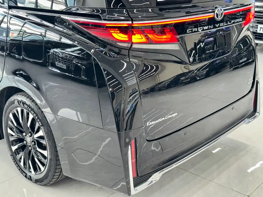 Wilfa 2024 Crown Dual Engine 2.5L Supreme Executive Edition купить на сайте DeffCars