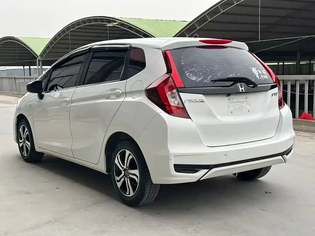 Fit 2018 1.5L CVT Comfort Edition купить на сайте DeffCars