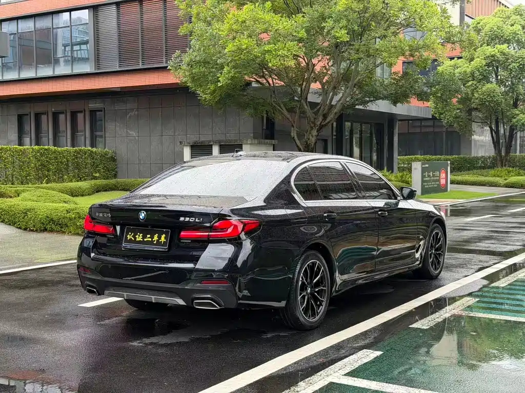 BMW 5 Series 2022 facelift 530Li leading M sports package купить на сайте DeffCars