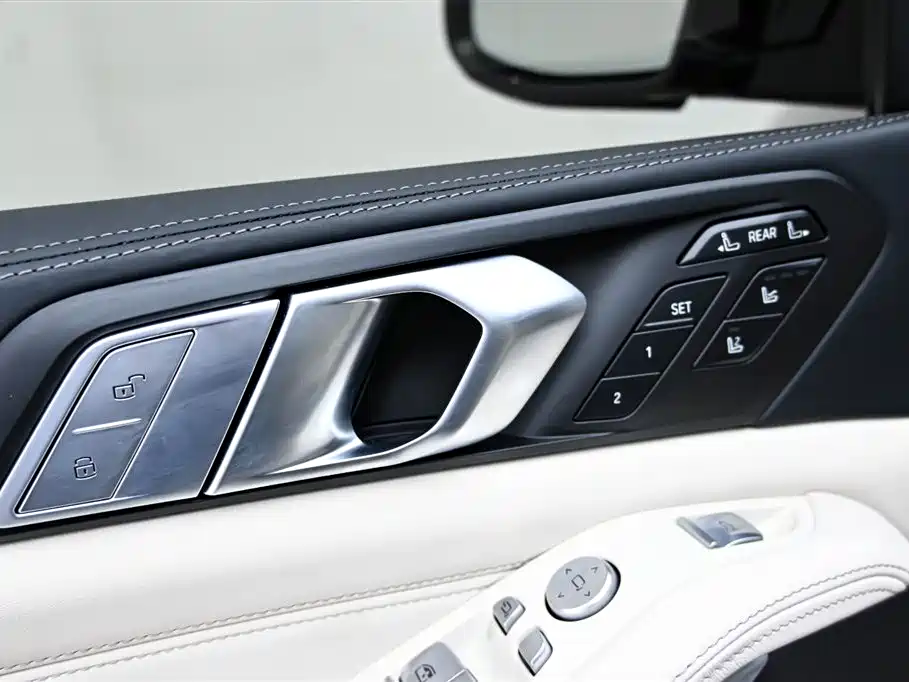 BMW X7 2022 xDrive40i Exclusive M Sports Package купить на сайте DeffCars
