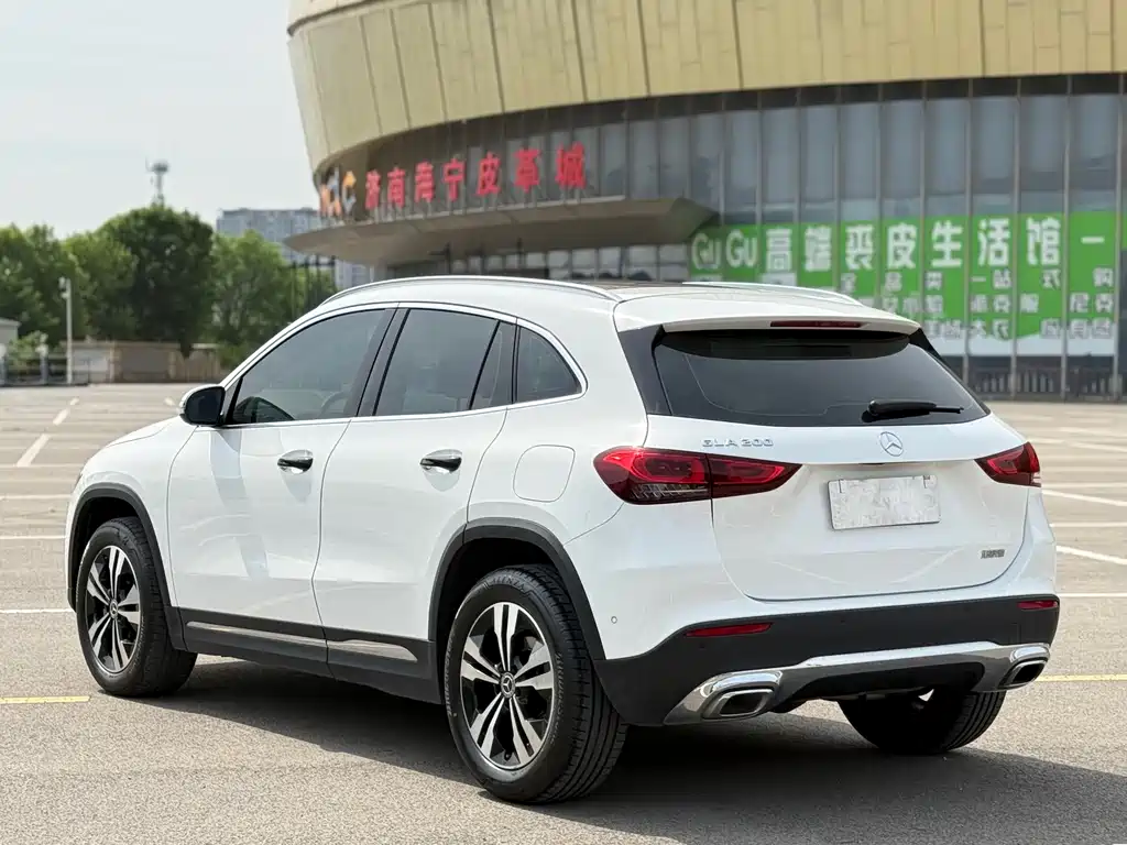Mercedes-Benz GLA 2020 GLA 200 купить на сайте DeffCars