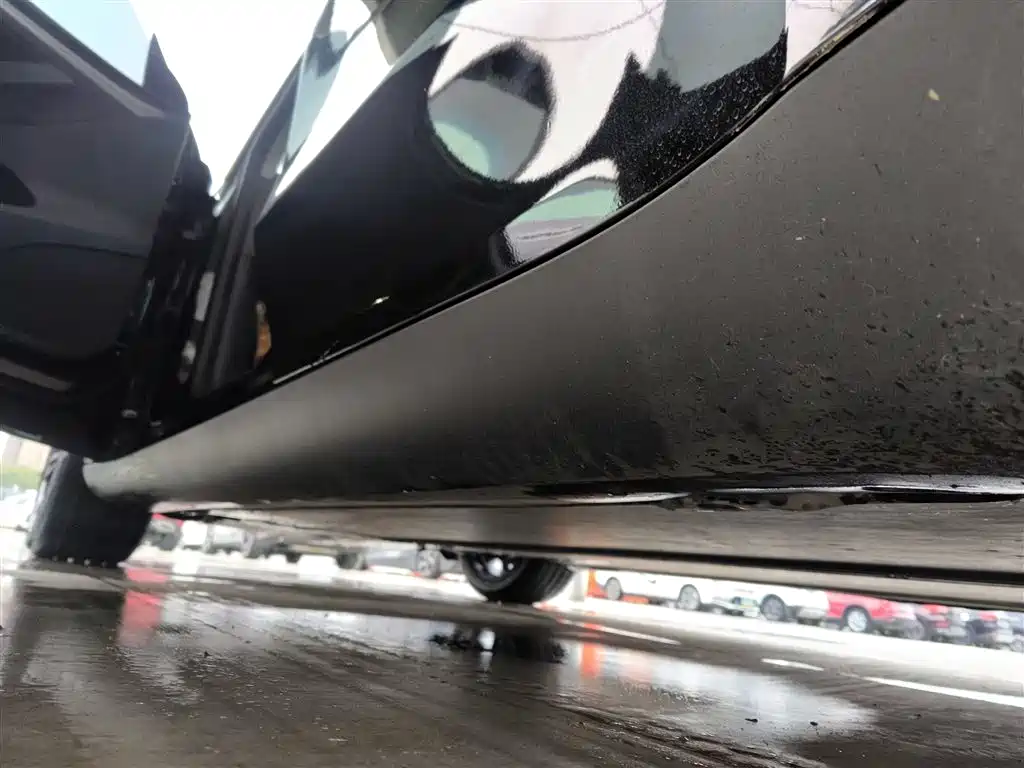Model Y 2023 rear-wheel drive version купить на сайте DeffCars