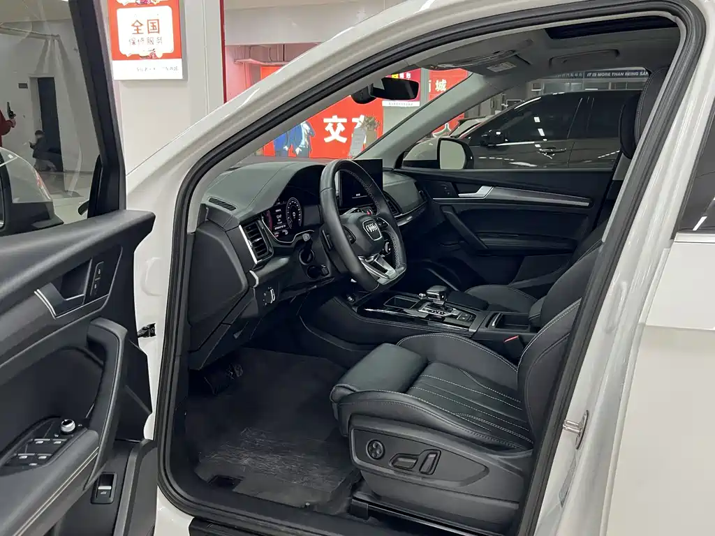 Audi Q5L 2022 facelift 40T luxury and dynamic model купить на сайте DeffCars