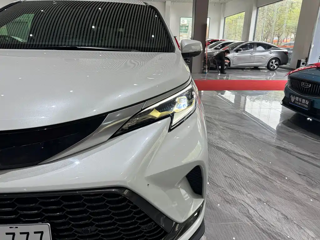 Grevia 2023 2.5L Hybrid Monarch VIP Edition купить на сайте DeffCars