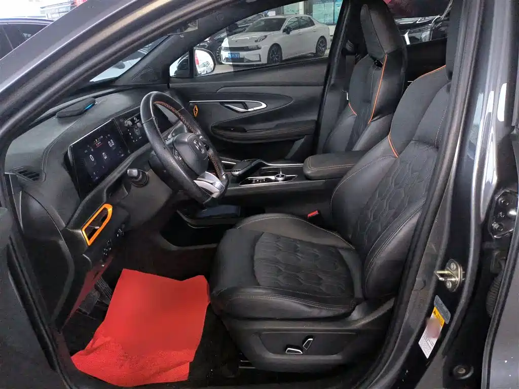 Changan UNI-T 2022 1.5T premium model купить на сайте DeffCars