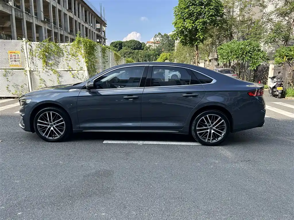 Xingrui 2021 facelift 2.0TD premium model купить на сайте DeffCars
