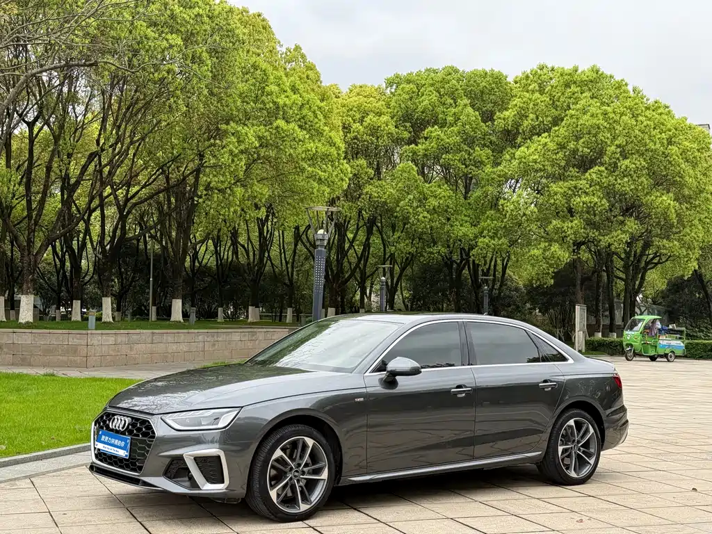 Audi A4L 2022 40 TFSI Fashionable and Dynamic купить на сайте DeffCars