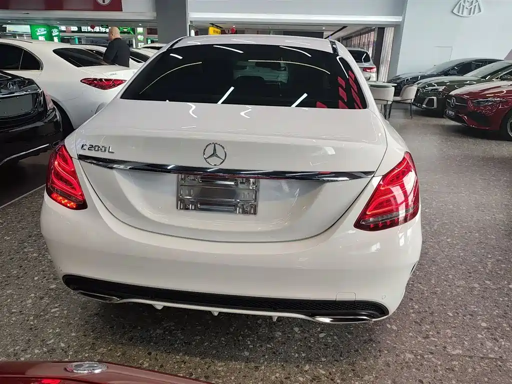 Mercedes-Benz C-Class 2018 C 180 L Fashionable Sports Edition купить на сайте DeffCars