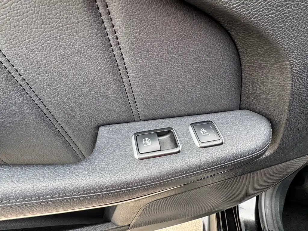 Mercedes-Benz E-Class 2015 E 320 L Sports Luxury купить на сайте DeffCars