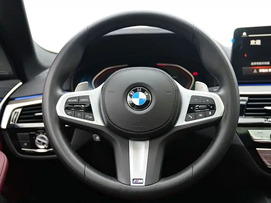 BMW 5 Series 2022 Facelift 2 530Li Exclusive M Sports Package купить на сайте DeffCars