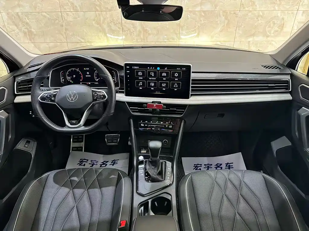 Tiguan L 2023 330TSI automatic two-wheel drive R-Line version купить на сайте DeffCars