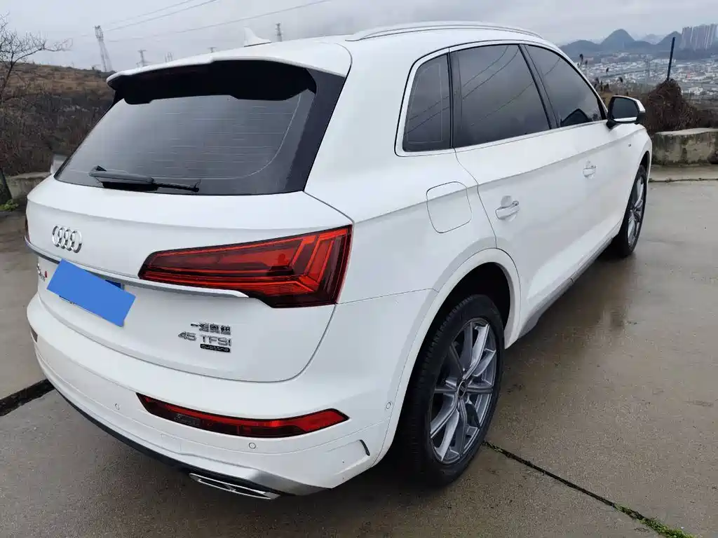 Audi Q5L 2022 facelift 45T luxury and dynamic model купить на сайте DeffCars