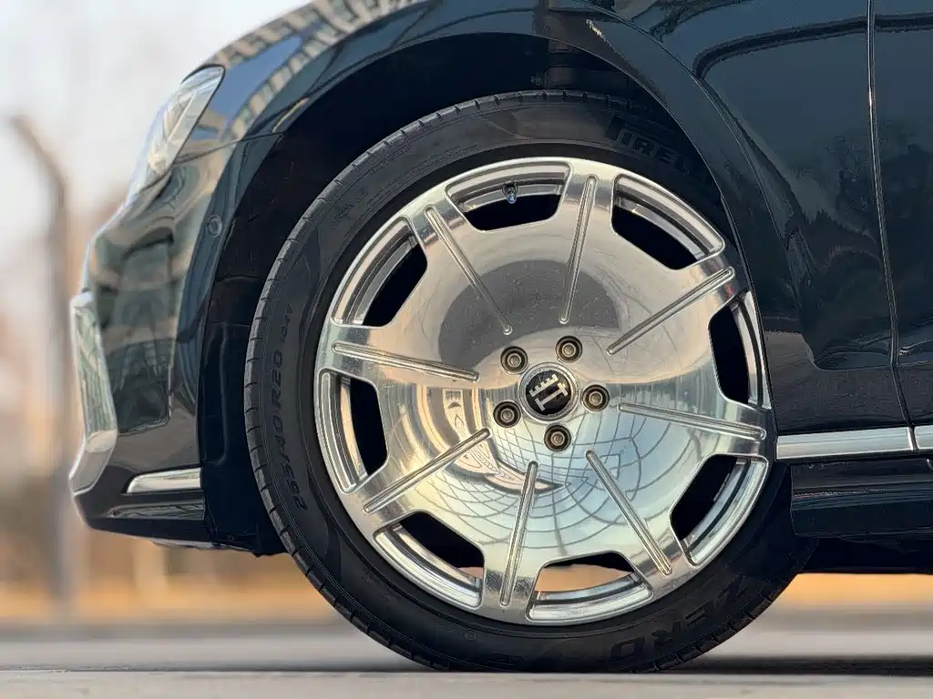 Audi A8 2024 A8L 50 TFSI quattro Premium Selection купить на сайте DeffCars