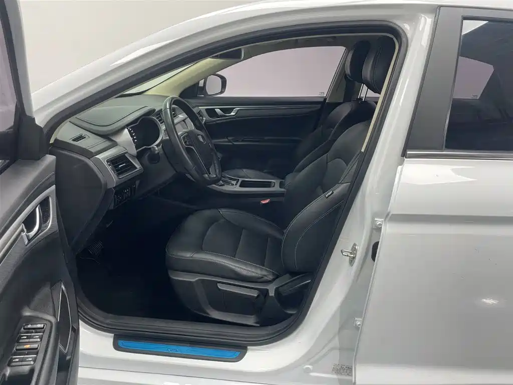 Emgrand GL 2019 1.4T CVT elite smart model купить на сайте DeffCars