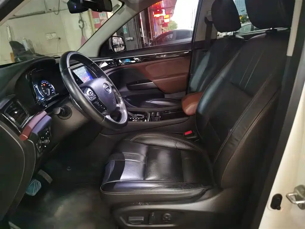 Trumpchi GS8 2017 320T 2WD Luxury Connected Edition (seven seats) купить на сайте DeffCars