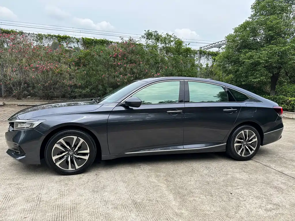 Accord 2022 Sharp Hybrid 2.0L Sharp Collar Edition купить на сайте DeffCars
