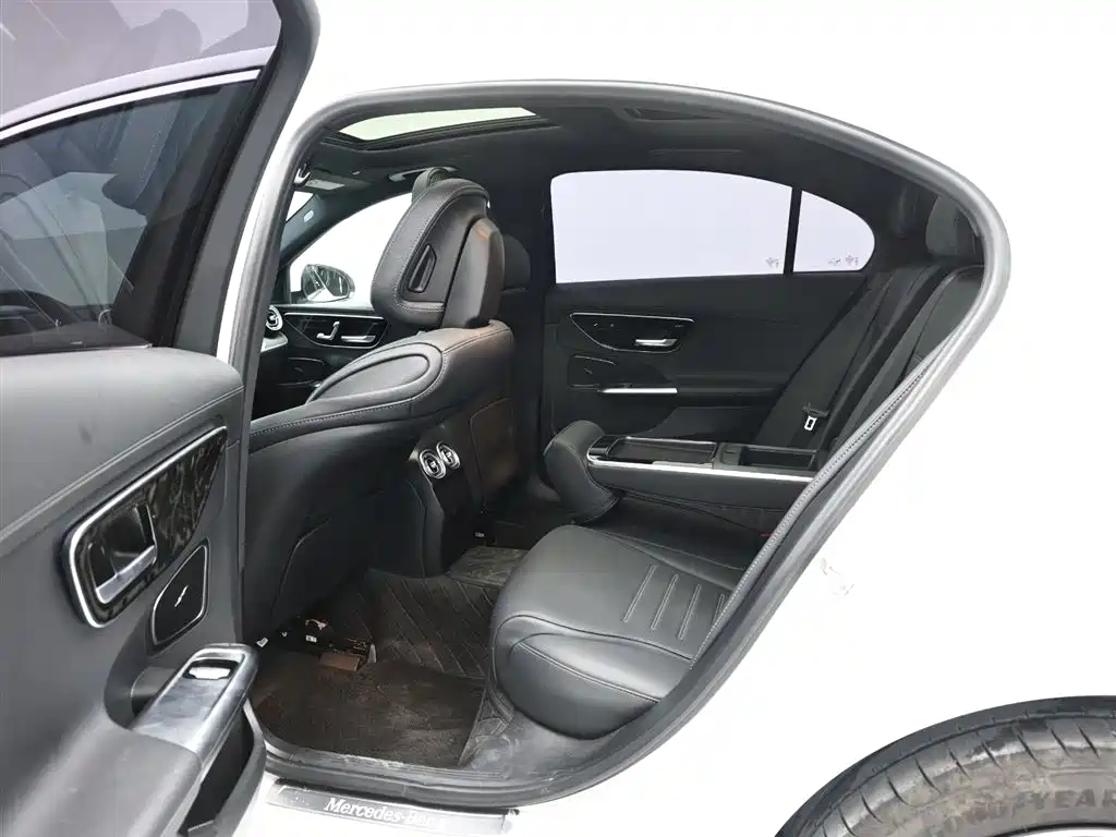 Mercedes-Benz C-Class 2024 facelift C 260 L sports version купить на сайте DeffCars