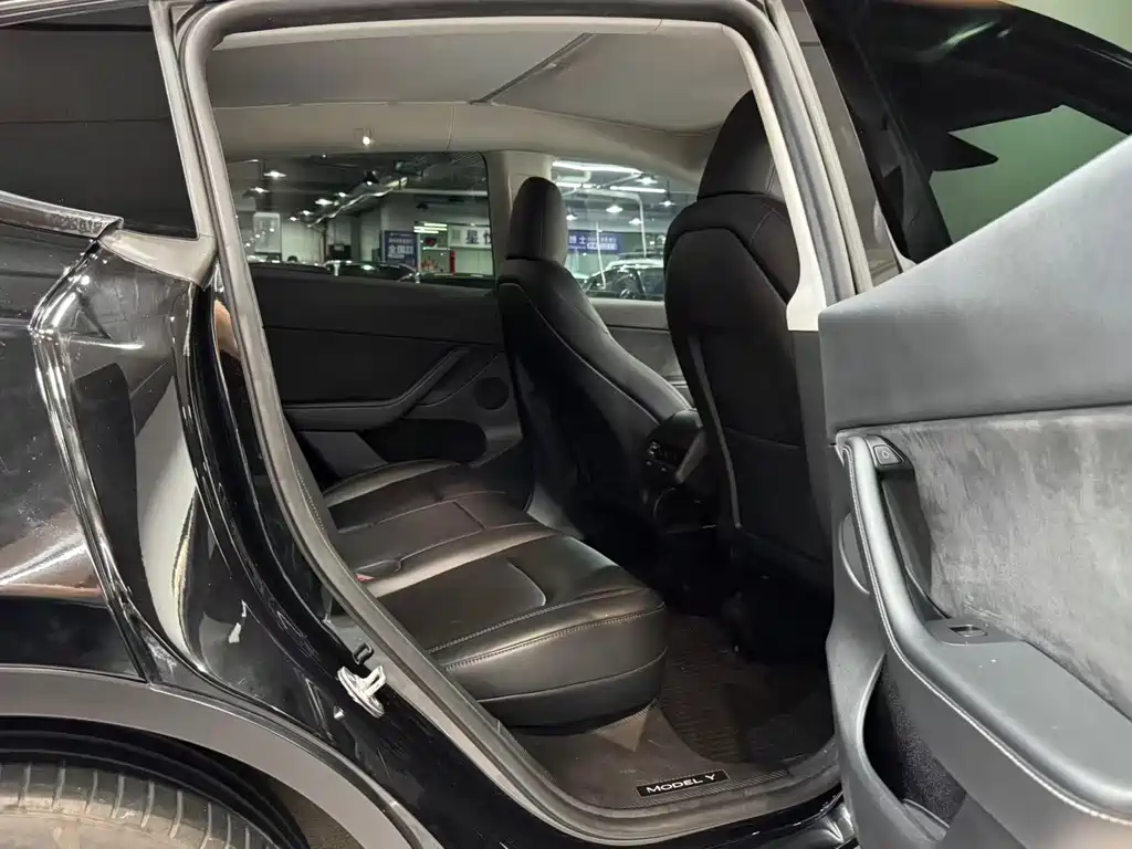 Model Y 2022 facelift rear-wheel drive version купить на сайте DeffCars