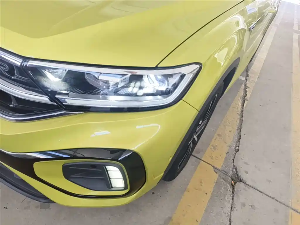 T-ROC 2023 300TSI DSG two-wheel drive starlight version купить на сайте DeffCars