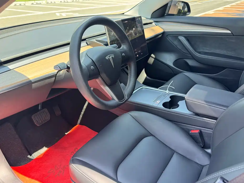 Model 3 2023 rear-wheel drive version купить на сайте DeffCars