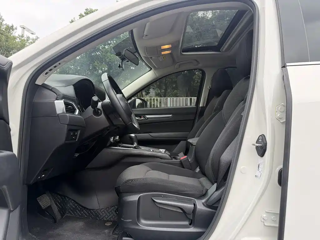 Mazda CX-5 2024 2.0L automatic two-wheel drive smart model купить на сайте DeffCars