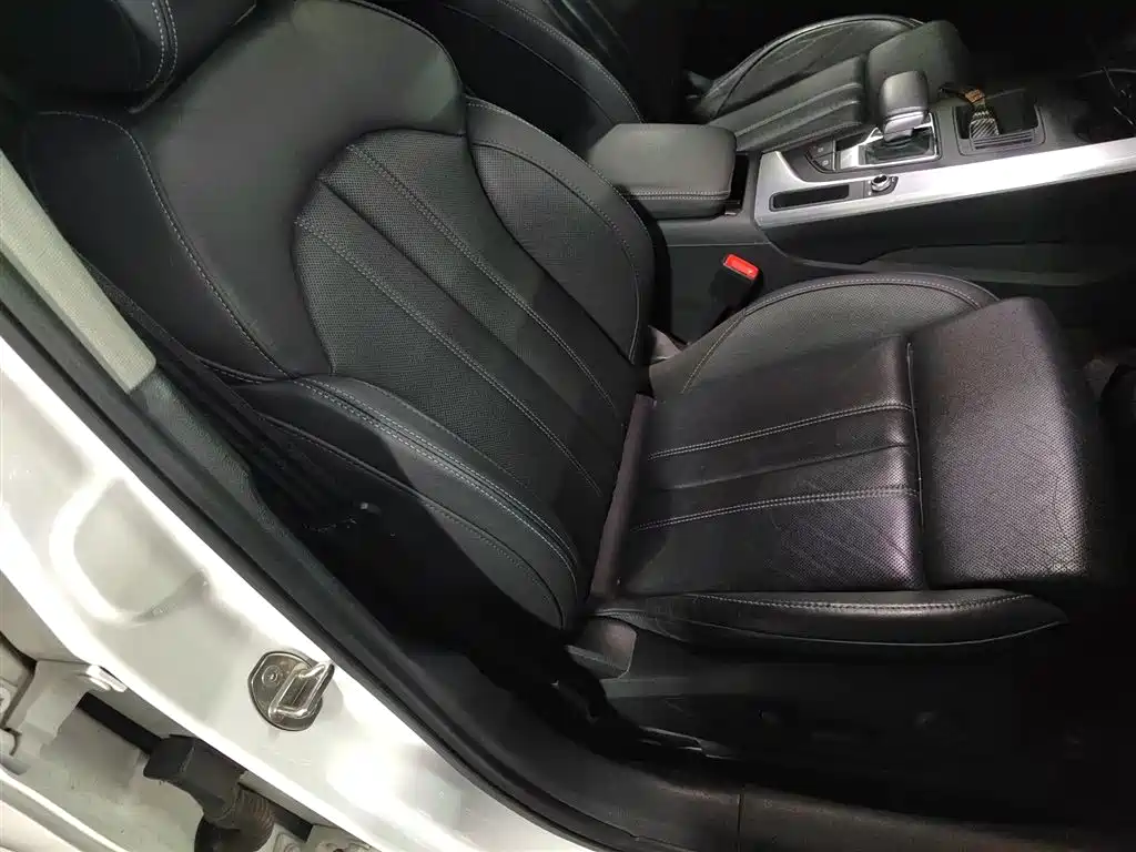Audi A4L 2020 40 TFSI Fashionable and Dynamic купить на сайте DeffCars