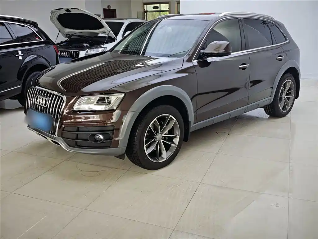 Audi Q5 2018 Collector's Edition 40 TFSI Technology купить на сайте DeffCars
