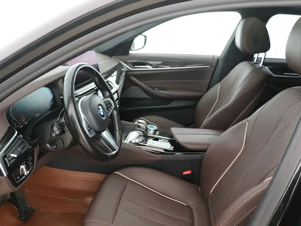 BMW 5 Series 2022 525Li M Sports Package купить на сайте DeffCars