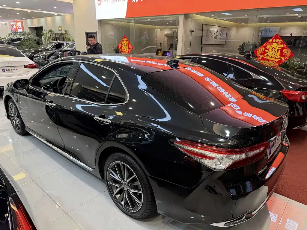 Camry 2023 2.5G Deluxe Edition купить на сайте DeffCars