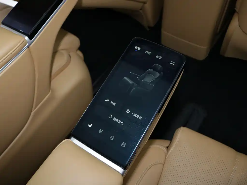 Lantu Dreamer 2025 PHEV four-wheel drive premium Kunpeng version купить на сайте DeffCars