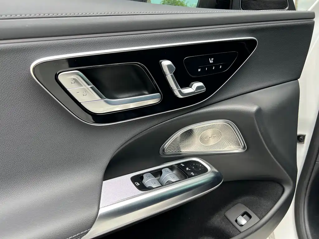 Mercedes-Benz E-Class imported 2025 E 300 luxury sports version купить на сайте DeffCars