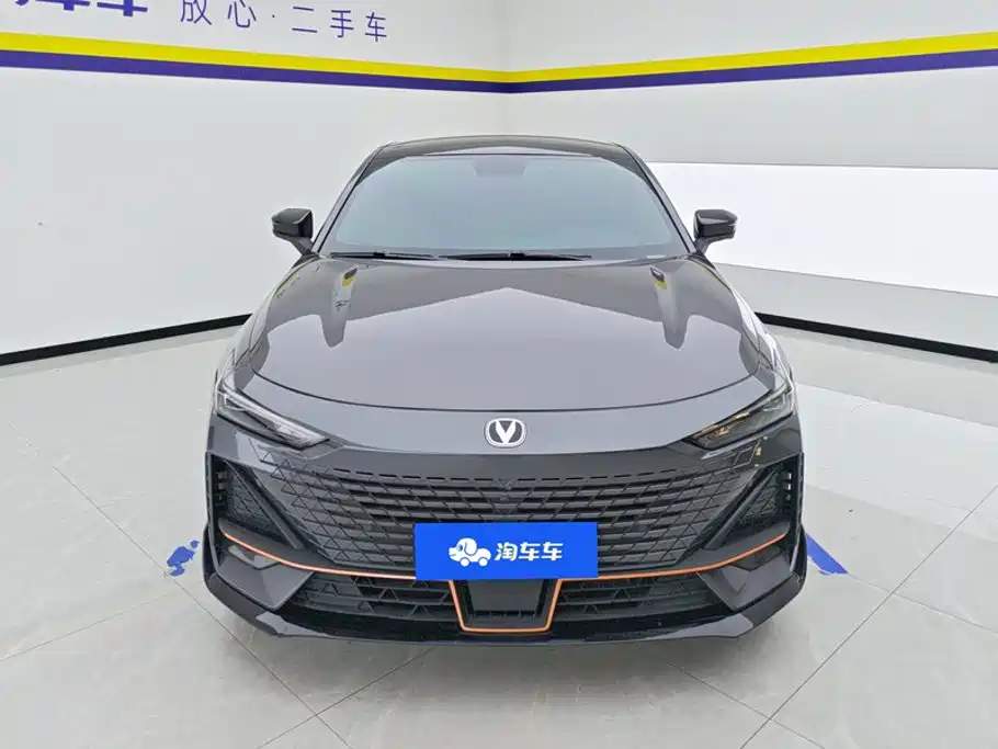Changan UNI-V 2022 1.5T sports version купить на сайте DeffCars