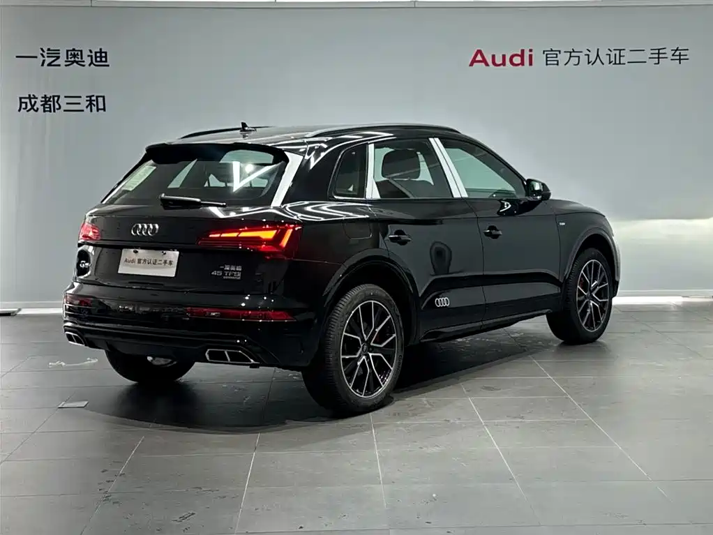 Audi Q5L 2024 45 TFSI luxury and dynamic model купить на сайте DeffCars