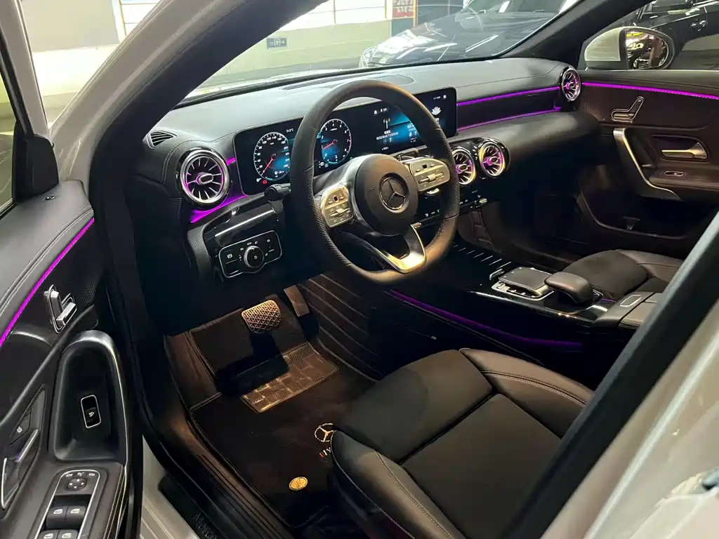 Mercedes-Benz A-Class 2020 A 200 L Sports Sedan купить на сайте DeffCars