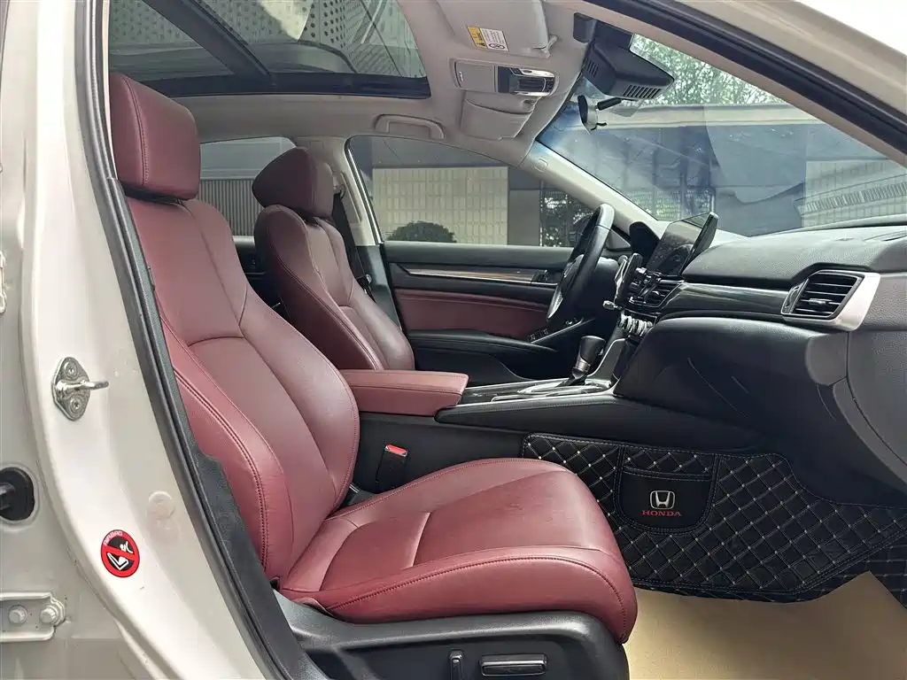 Accord 2022 260TURBO Magic Night Premium Edition купить на сайте DeffCars