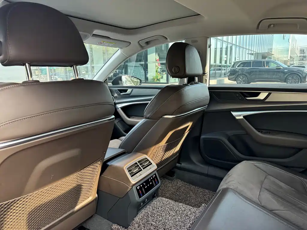 Audi A7L 2022 45 TFSI S-line Dream Youth Edition купить на сайте DeffCars