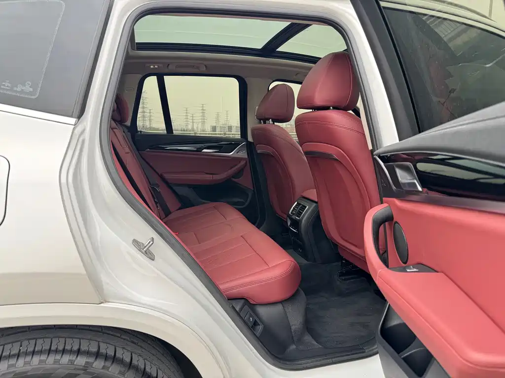 BMW X3 2022 facelift xDrive25i M sports package купить на сайте DeffCars