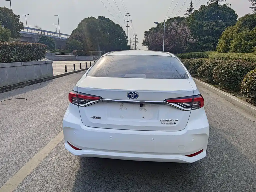 Corolla 2022 Dual Engine 1.8L E-CVT Pioneer Edition купить на сайте DeffCars