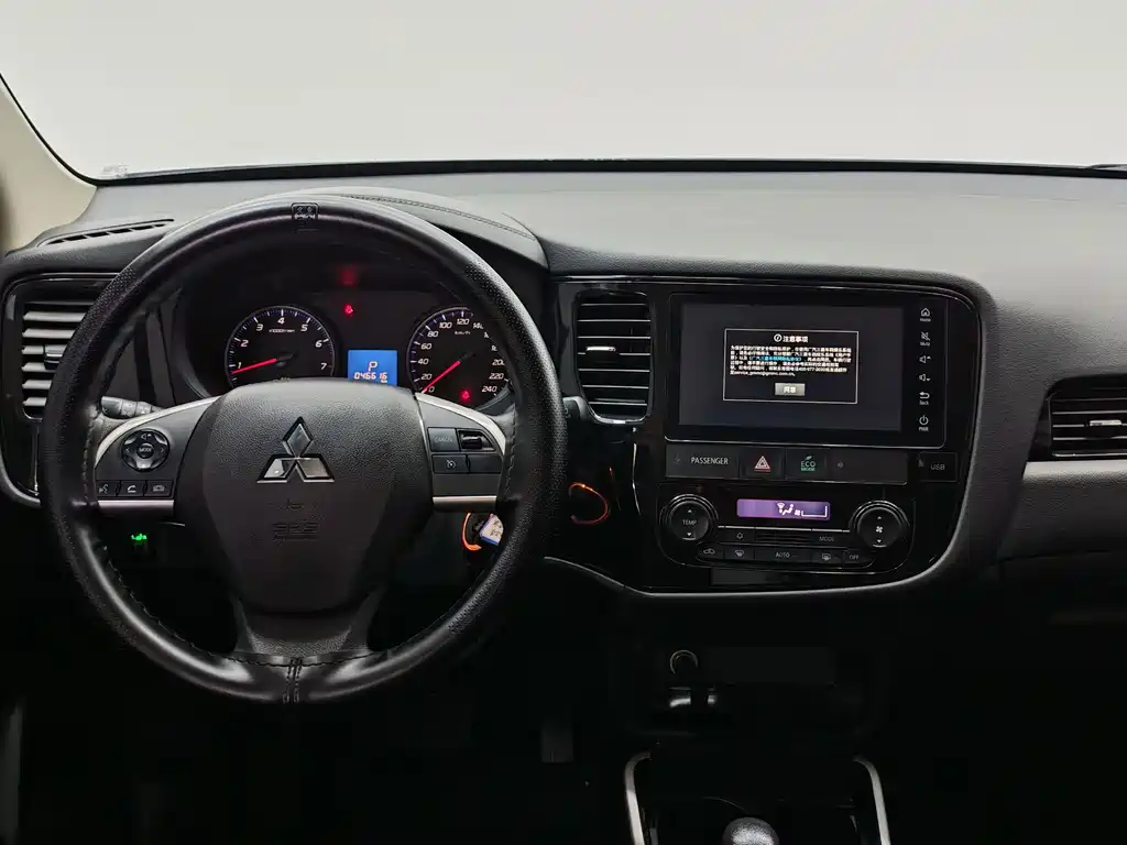 Outlander 2021 facelift 2.0L 2WD smooth version 5 seats купить на сайте DeffCars