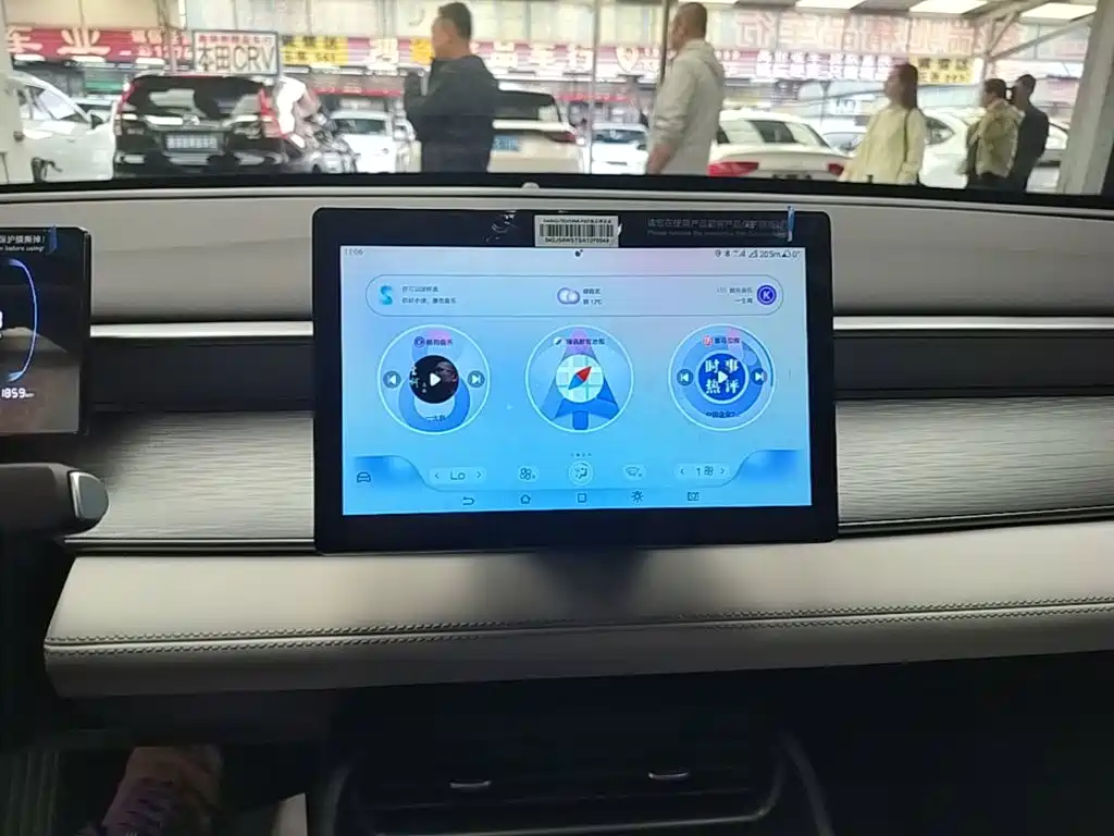 Seal 05 DM-i 2026 DM-i 128KM luxury model купить на сайте DeffCars